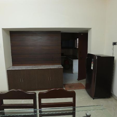 Happyhomes Porur -Near Rmz Software Park-Commerzone-Dlf It Sez Park -L&T Ченнаи Экстерьер фото
